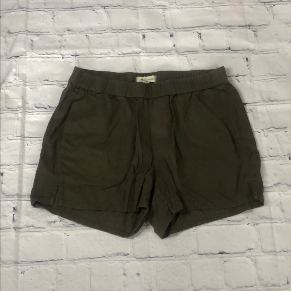 Madewell Khaki Green short - Size M